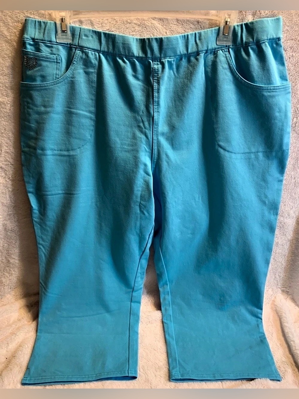DreamJeannes Turquoise Rhinestone Capri Crop Pants XL